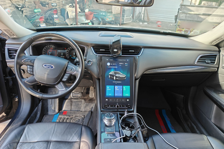 福特 金牛座 2019款 EcoBoost 245 尊享版中控内饰12