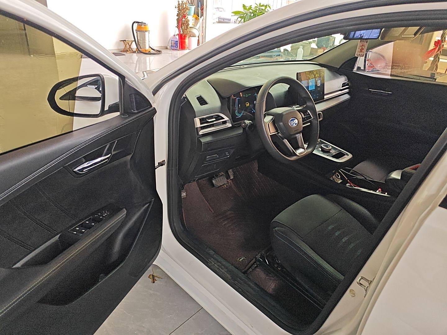 比亚迪e2 2020款 升级版 标准续航版 标准型