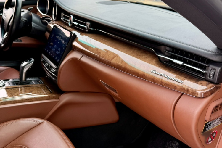 玛莎拉蒂 总裁 2013款 3.0T 标准型中控内饰7009