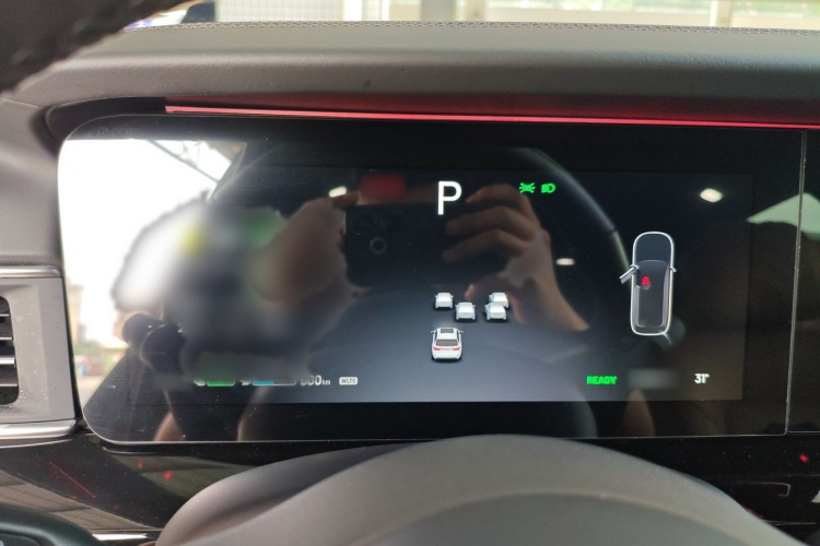 理想汽车 理想ONE 2021款 增程6座版局部细节14