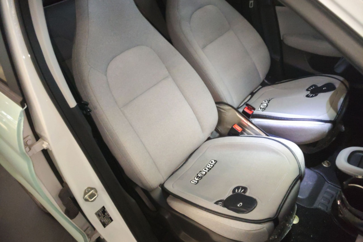 零跑汽车 零跑T03 2023款 310轻享版局部细节41