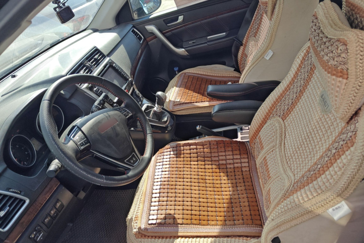 哈弗H6 2014款 运动版 1.5T 手动两驱精英型中控内饰19