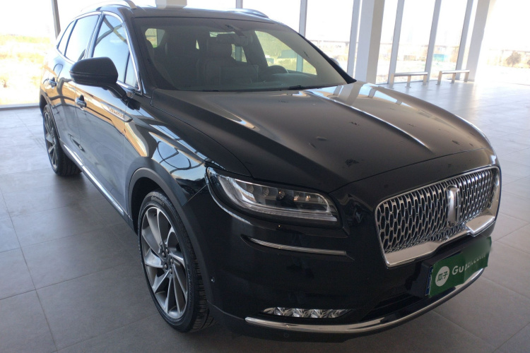 林肯 航海家 2021款 改款 2.7T 四驱尊耀版车身外观3