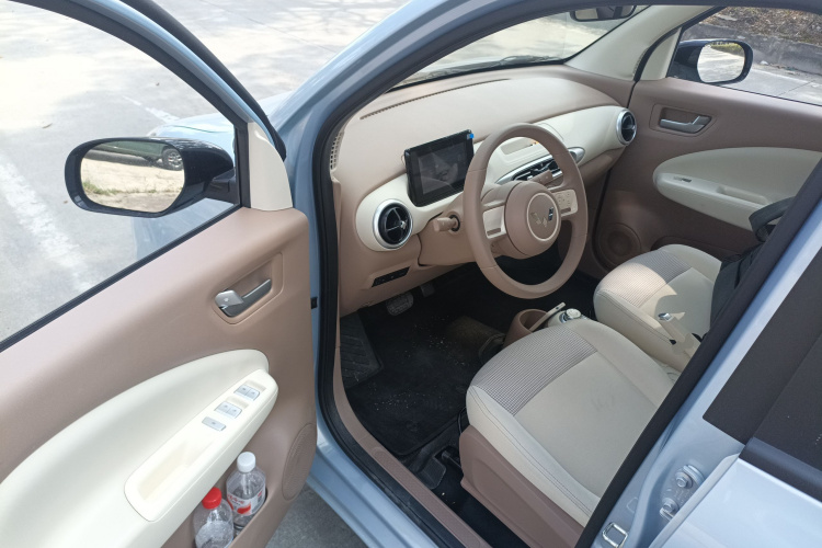 五菱汽车 宏光MINIEV 2025款 四门版 进阶款中控内饰7003