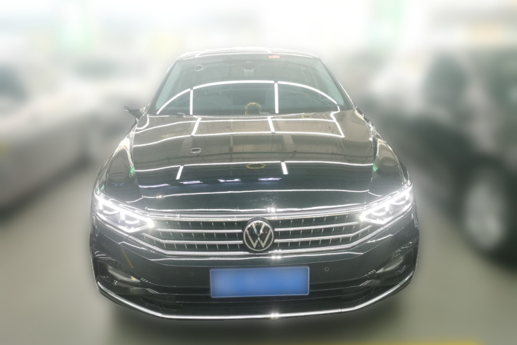 大众 迈腾 2023款 200万辆纪念版 380TSI DSG旗舰型车身外观2