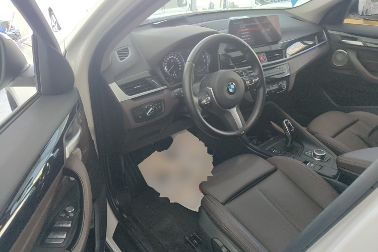 宝马X1 2021款 改款 sDrive25Li 领先型中控内饰20