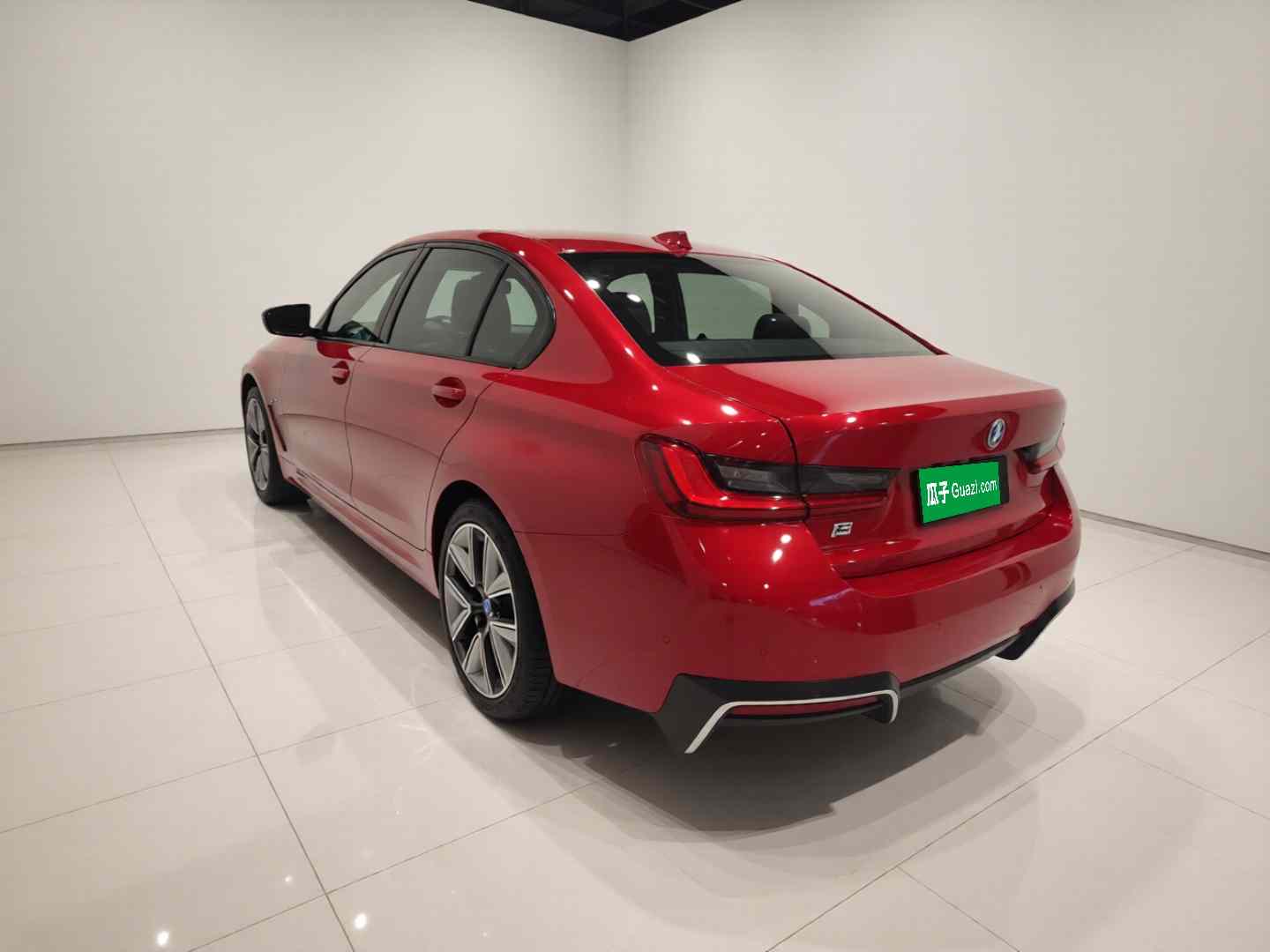 宝马i3 2023款 eDrive 40 L 曜夜运动套装(3)