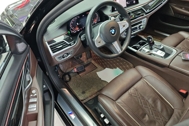 宝马7系 2019款 改款 730Li M运动套装中控内饰20