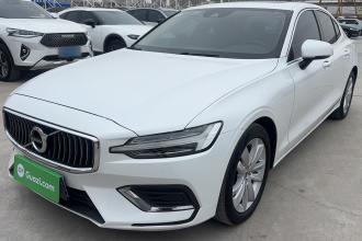 沃尔沃S60 2020款 T3 智行豪华版