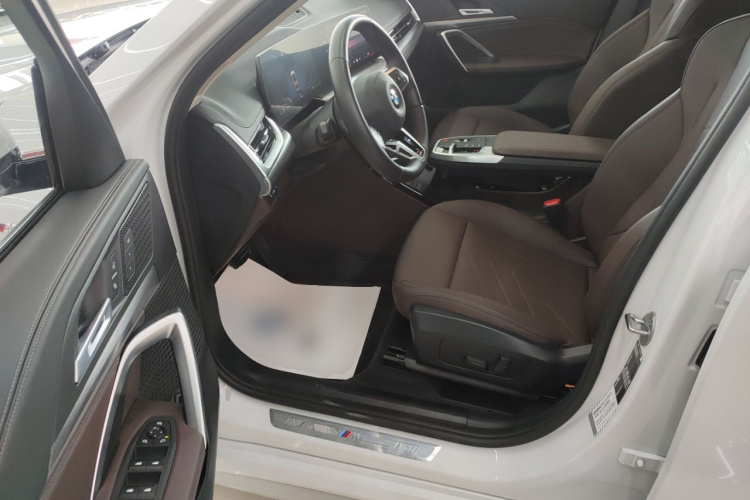 宝马X1 2024款 sDrive25Li M运动套装中控内饰20