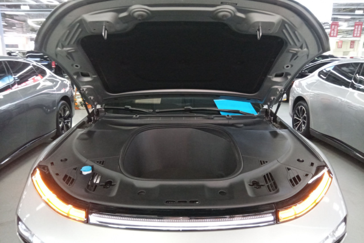 小鹏P7 2020款 670E局部细节24