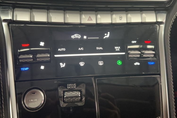 长安CS85 COUPE 2019款 2.0T 自动动版 国V中控内饰16