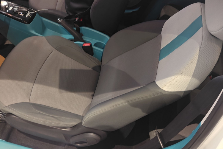 长安启源 长安Lumin 2022款 210km 香甜款中控内饰19