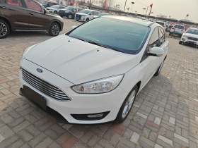 福特 福克斯 2018款 三厢经典 1.6L 自动风尚型智行版