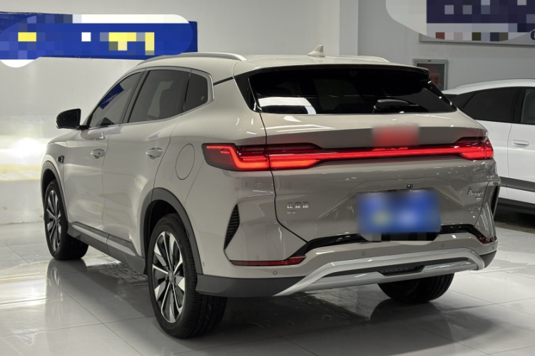 比亚迪 宋PLUS新能源 2025款 EV 智驾版 520km 尊贵型车身外观6003