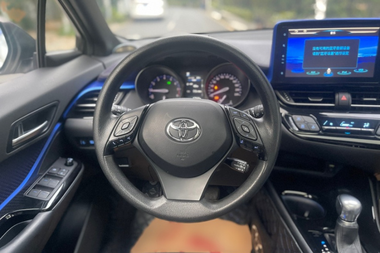 丰田C-HR 2020款 2.0L 领先版中控内饰7010