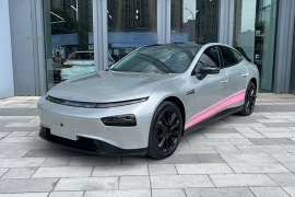 小鹏P7 2022款 670E+