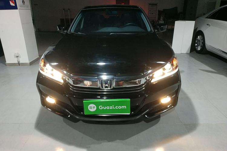 本田 雅阁 2016款 2.0L 舒适版车身外观2