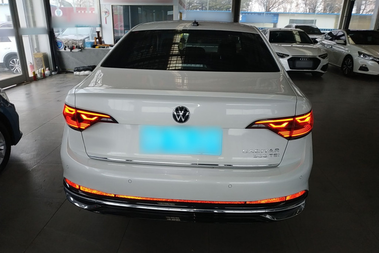 大众 速腾 2025款 300TSI DSG卓越版车身外观6