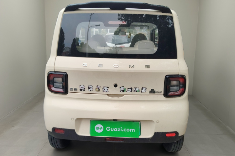 吉利银河 熊猫 2025款 210km 元气熊车身外观6