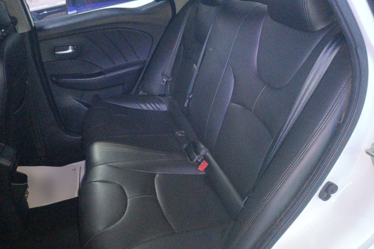 纳智捷 锐3 2016款 1.6L 手动智享型中控内饰21