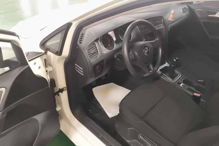 大众 高尔夫 2016款 1.6L 手动时尚型中控内饰7003