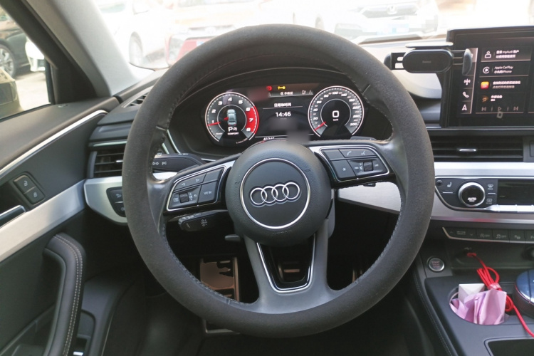 奥迪A4L 2020款 40 TFSI 豪华致雅型中控内饰13
