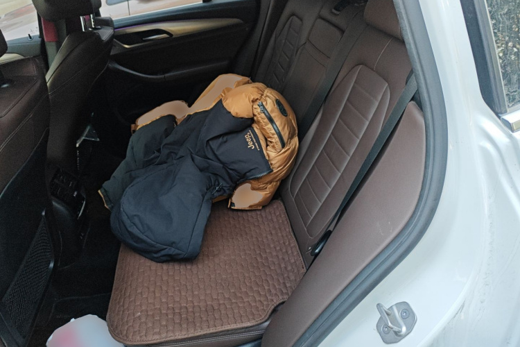 宝马iX3 2021款 创领型中控内饰7004