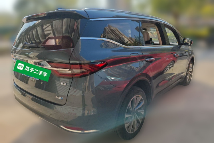 吉利汽车 嘉际 2019款 1.5TD MHEV DCT尊享型车身外观7