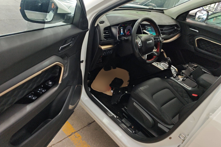 哈弗H6 2020款 1.5GDIT 自动铂金都市版中控内饰20