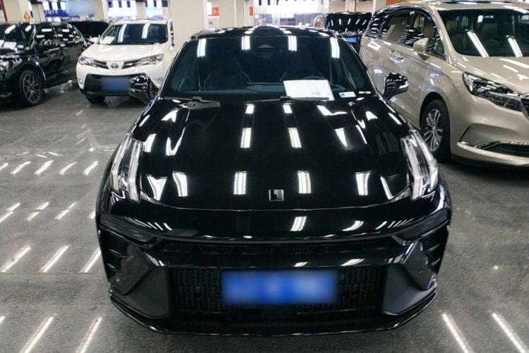 领克03 2023款 03+ 2.0TD 自动驭风版车身外观2