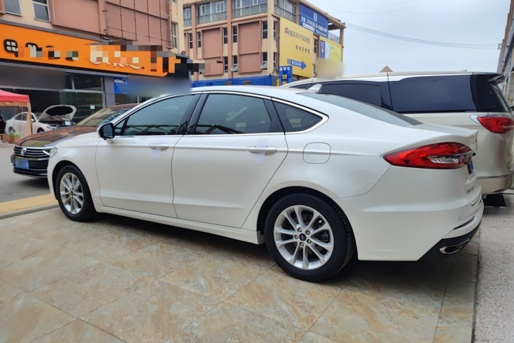 福特 蒙迪欧 2018款 EcoBoost 200 智控时尚型 国VI车身外观4