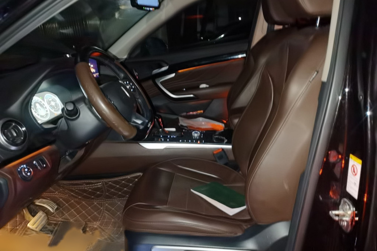 魏牌 VV7 2017款 2.0T 旗舰型局部细节19