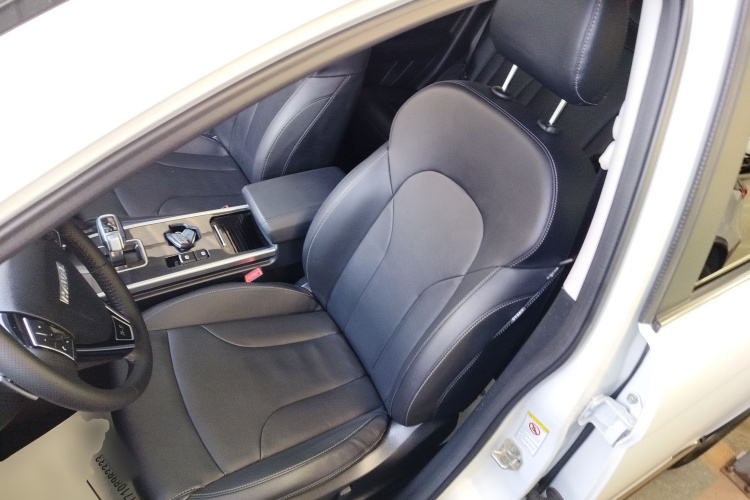 哈弗H6 2021款 运动版 1.5T 自动精英智联型 U型格栅中控内饰19