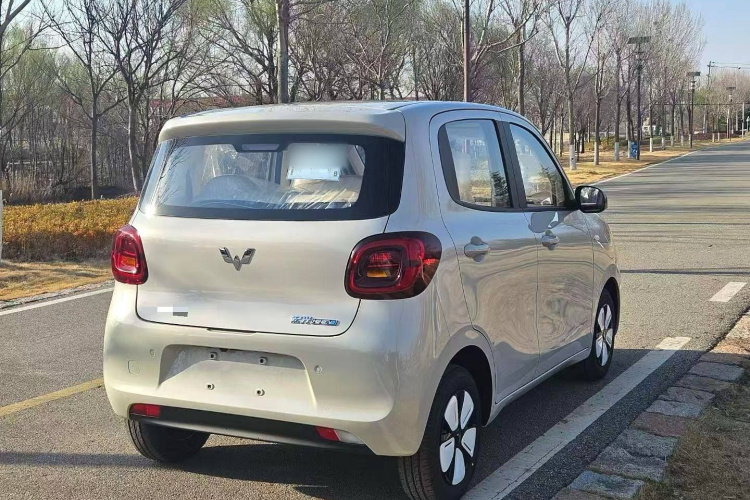 五菱汽车 宏光MINIEV 2025款 四门版 进阶款车身外观6004