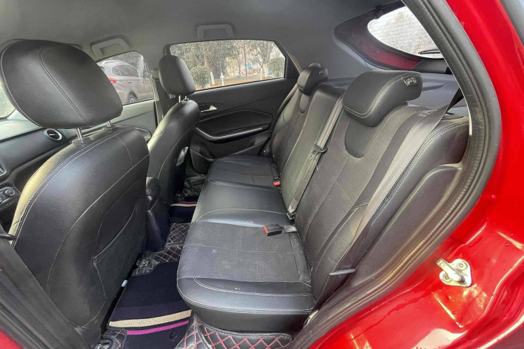 奇瑞 瑞虎3X 2018款 1.5L 自动精英版中控内饰7002