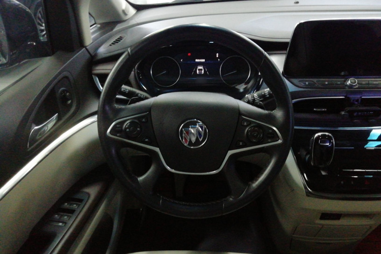 别克GL8 2022款 陆上公务舱 652T 豪华型中控内饰13