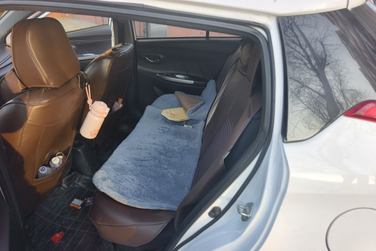 丰田 YARiS L 致炫 2014款 1.3E 手动魅动版中控内饰21