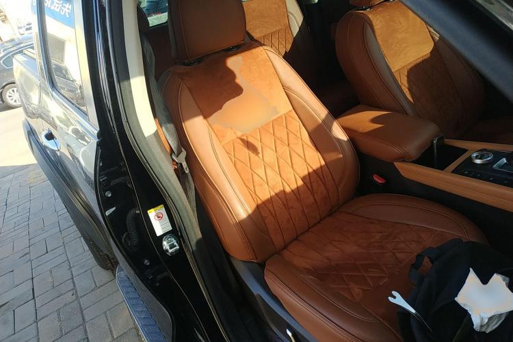 长城 炮 2023款 2.0T乘用版自动柴油四驱尊享型GW4D20M局部细节41