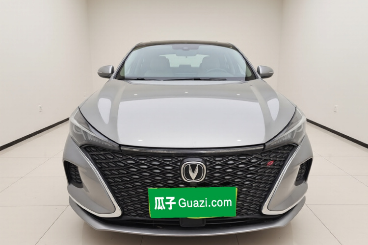 长安 逸动 2020款 PLUS 蓝鲸NE 1.4T GDI DCT尊贵型车身外观2