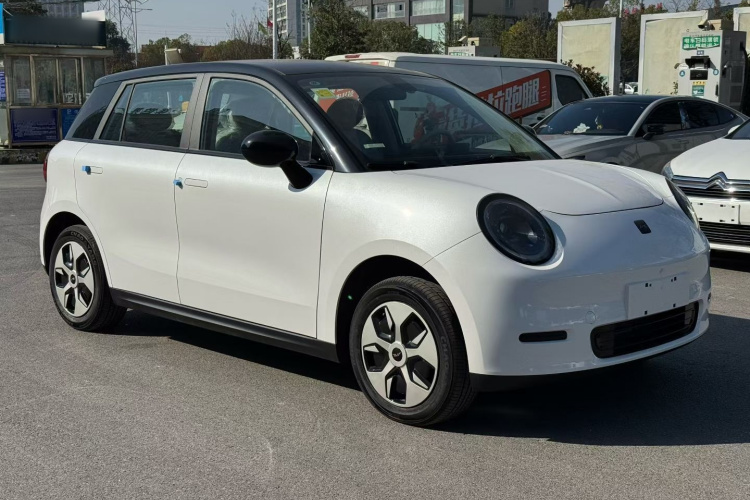 江淮钇为 钇为3 2024款 挚爱版 330km Air车身外观6005