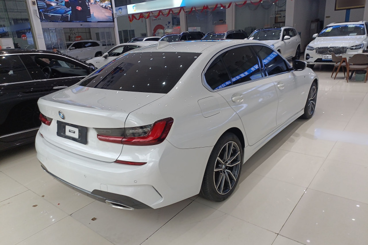 宝马3系 2022款 改款 320Li M运动套装车身外观7