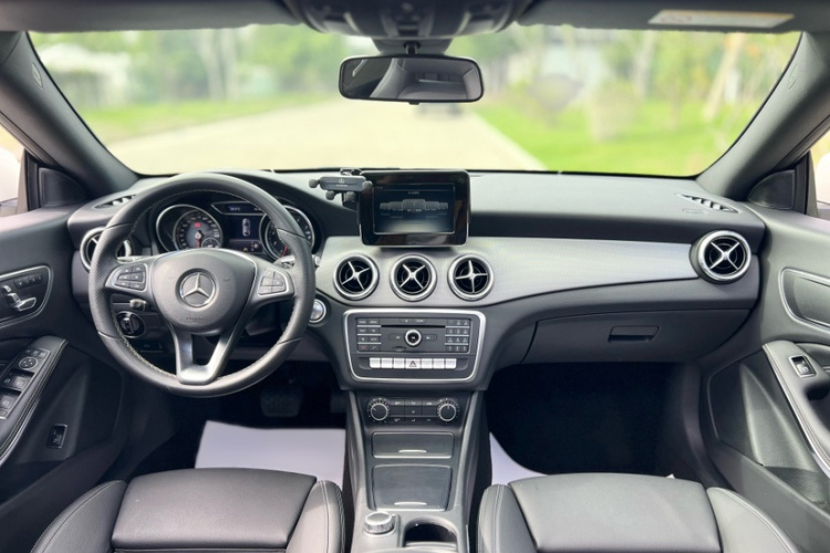 奔驰CLA 2016款 改款 CLA 200 时尚型局部细节13