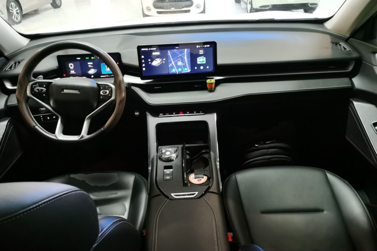 哈弗H6 2021款 第三代 1.5T 自动两驱Pro中控内饰12
