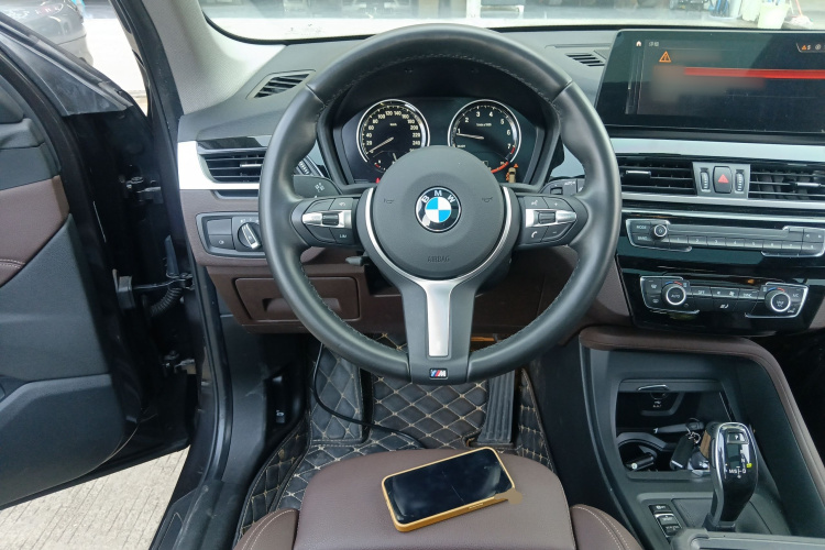 宝马X1 2022款 sDrive25Li 领先型中控内饰13