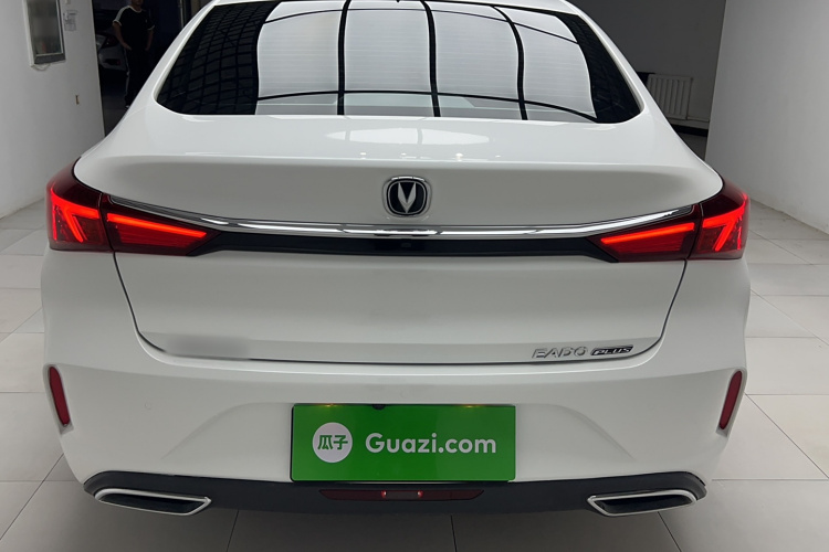 长安 逸动 2022款 PLUS 1.6L GDI 手动豪华型车身外观6005