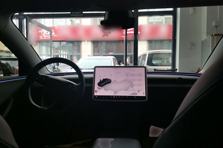 特斯拉 Model 3 2025款 后轮驱动版中控内饰7002