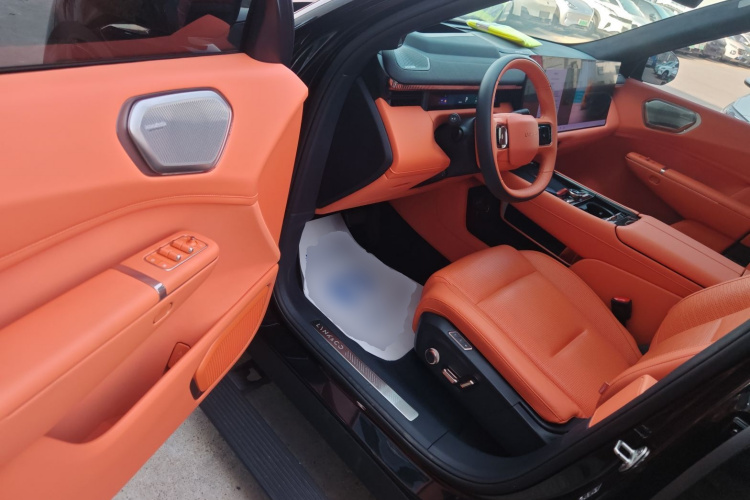 领克900 2025款 1.5T Ultra中控内饰7003