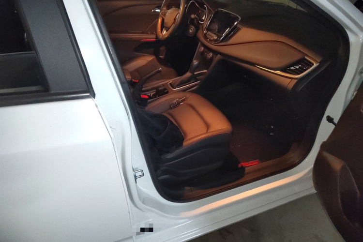 雪佛兰 科鲁泽 2022款 轻混 RS 330T 自动畅快版局部细节9005