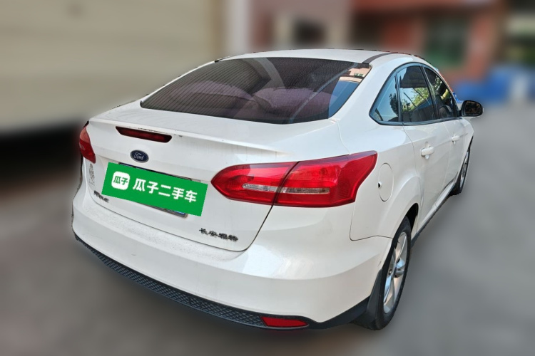 福特 福克斯 2018款 三厢经典 1.6L 自动舒适型智行版车身外观6005